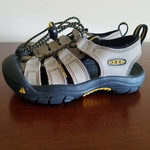 Kids Keen sandals